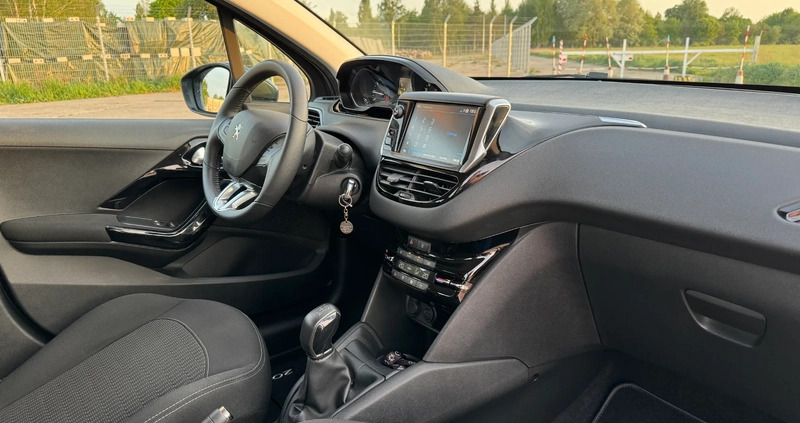 Peugeot 208 cena 39900 przebieg: 51160, rok produkcji 2019 z Szczecin małe 137